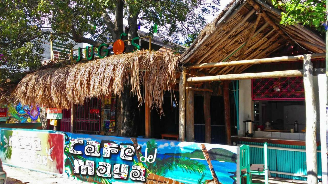 Maya Cha'An Guesthouse Cancun Exterior photo